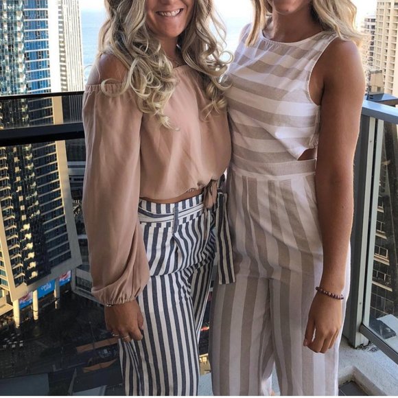 Fancyinn Sleeveless Striped Jumpsuit. Size Medium - Picture 2 of 4